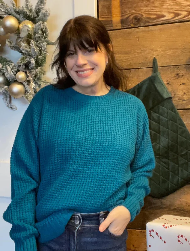 Round Neck Waffle Sweater in Ocean Teal